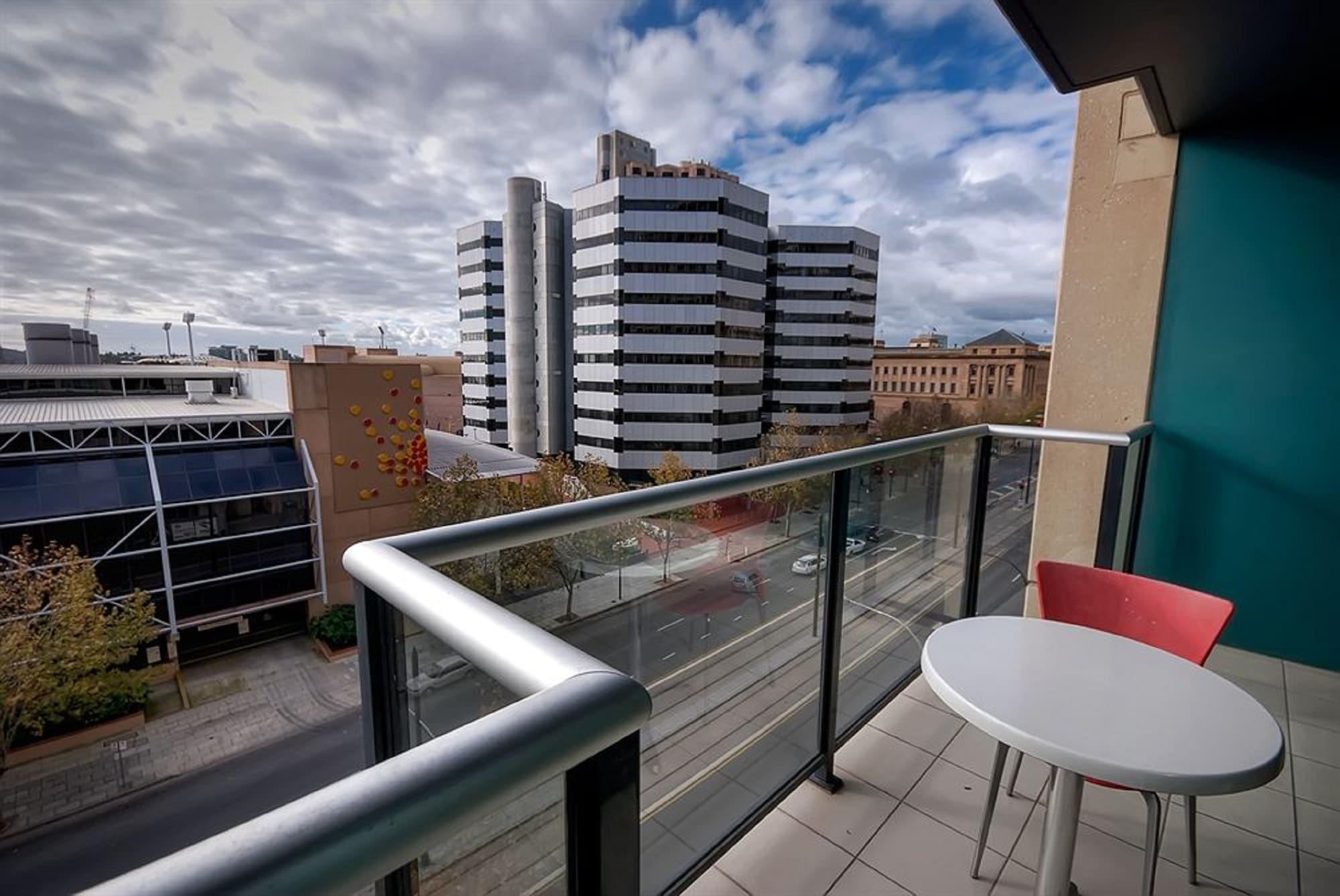 La Loft Apartments North Terrace Аделаида Экстерьер фото