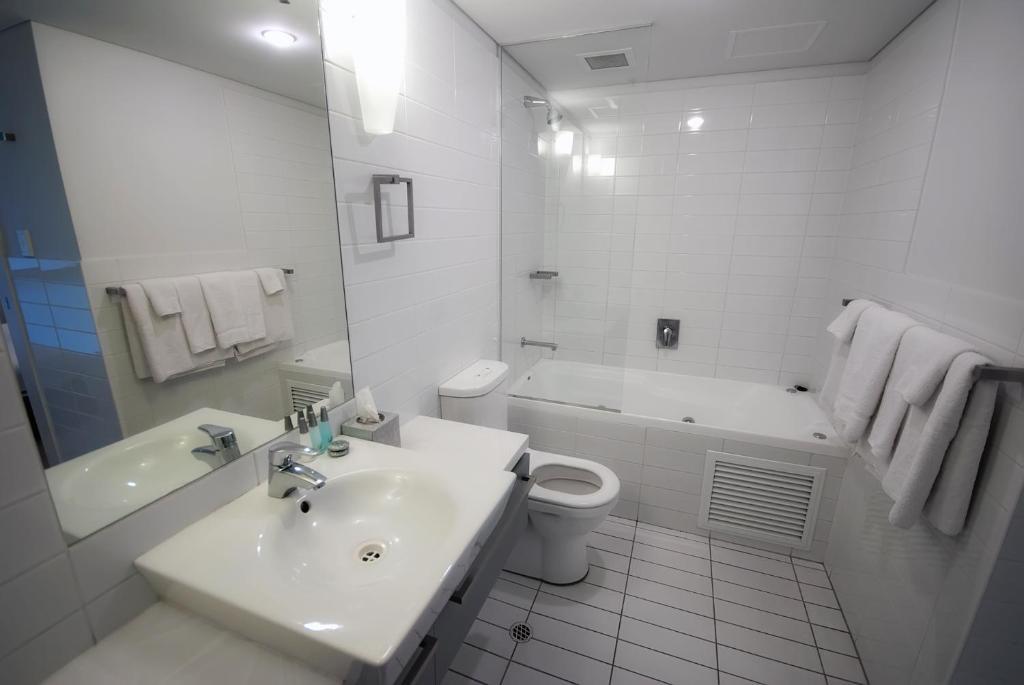 La Loft Apartments North Terrace Аделаида Номер фото