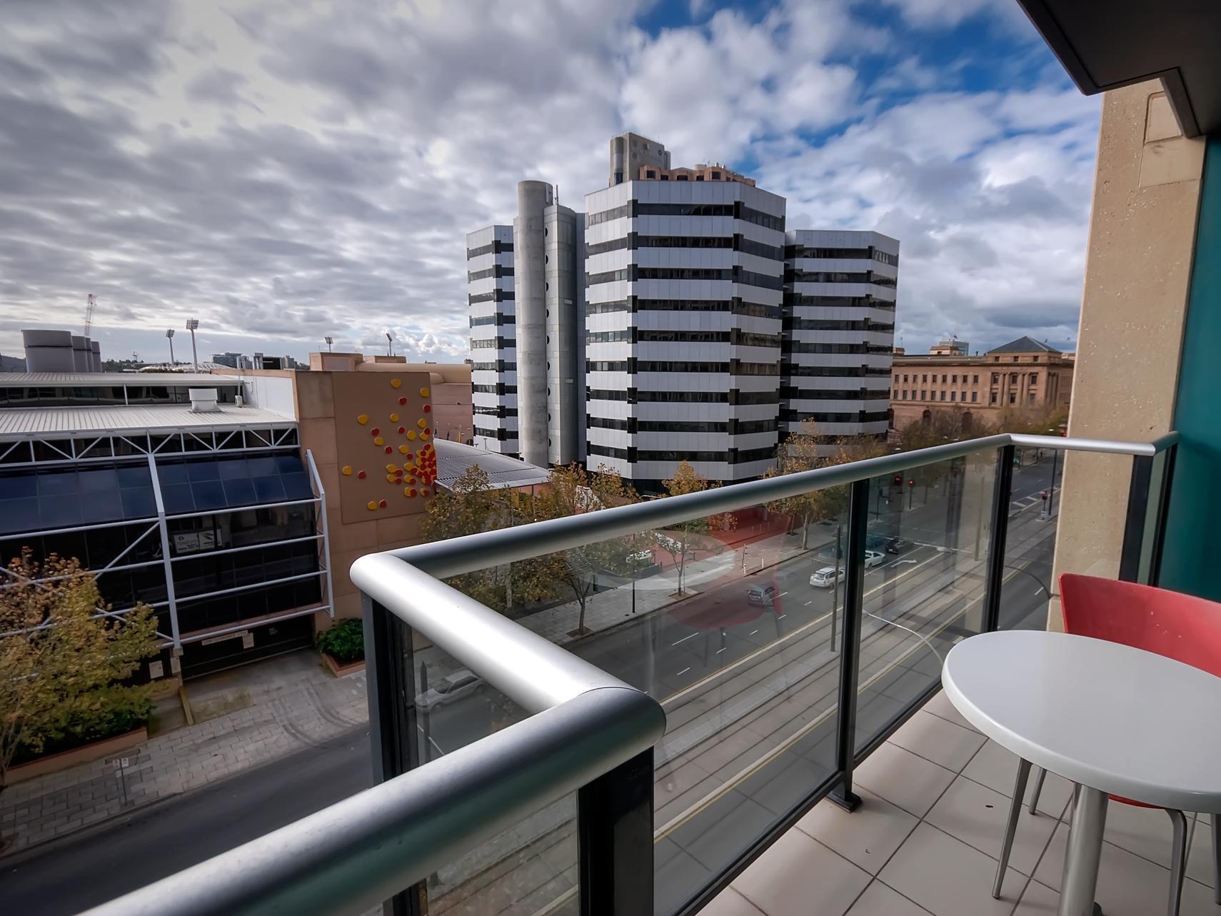 La Loft Apartments North Terrace Аделаида Экстерьер фото